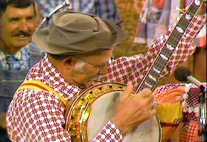 Grandpa Jones playing banjo