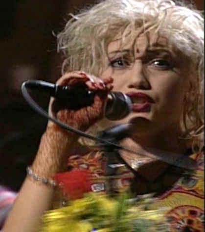 Gwen Stefani's painted hands, SNL 1996 image