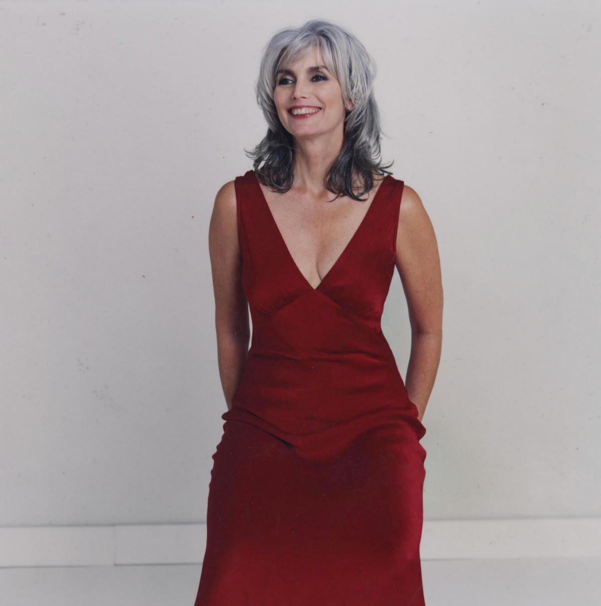 Emmylou Harris is some kind of woman! wallpaper image