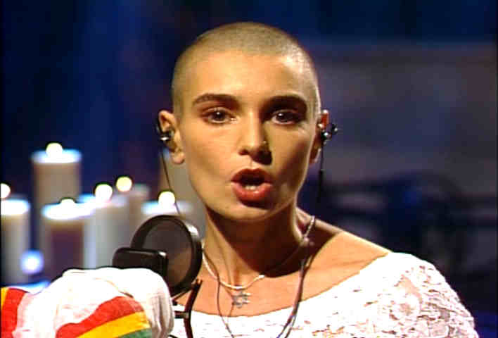 Sinead O'Connor 1992 pope incident image