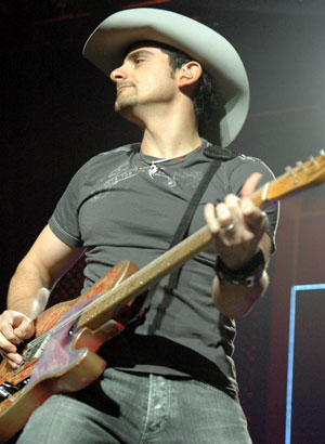 Brad Paisley picking guitar